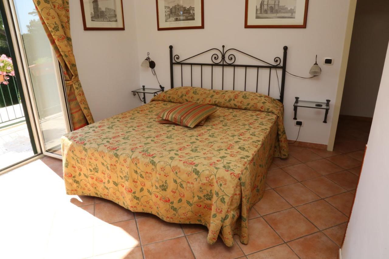 Tenuta Di Pietra Porzia Monte Porzio Catone Екстер'єр фото
